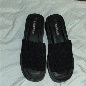 Cushionaire Women's Black Wedge Sandals